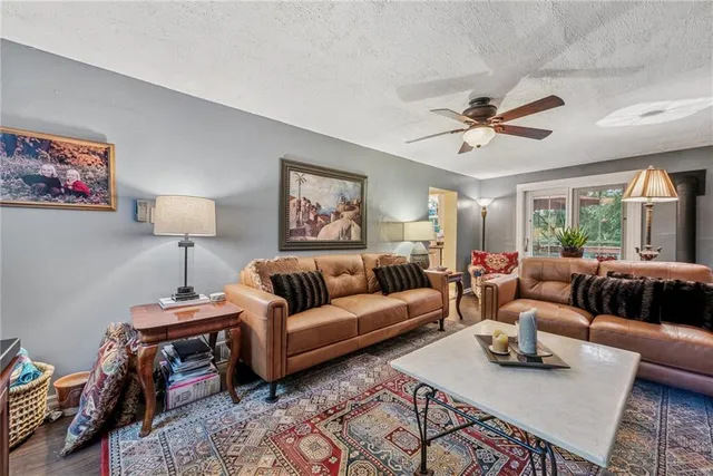 $439,900 | 118 Conewanta Road, Pittsburgh, PA 15241