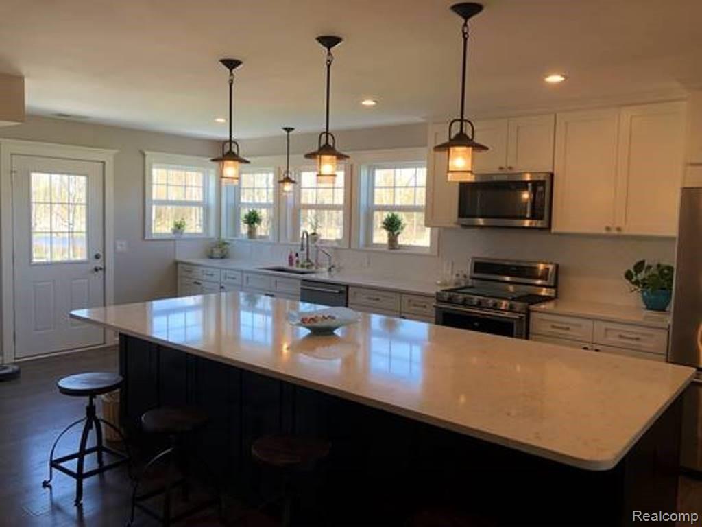 4528 Stewart Road Metamora, MI 48455 - Photo 3 of 20