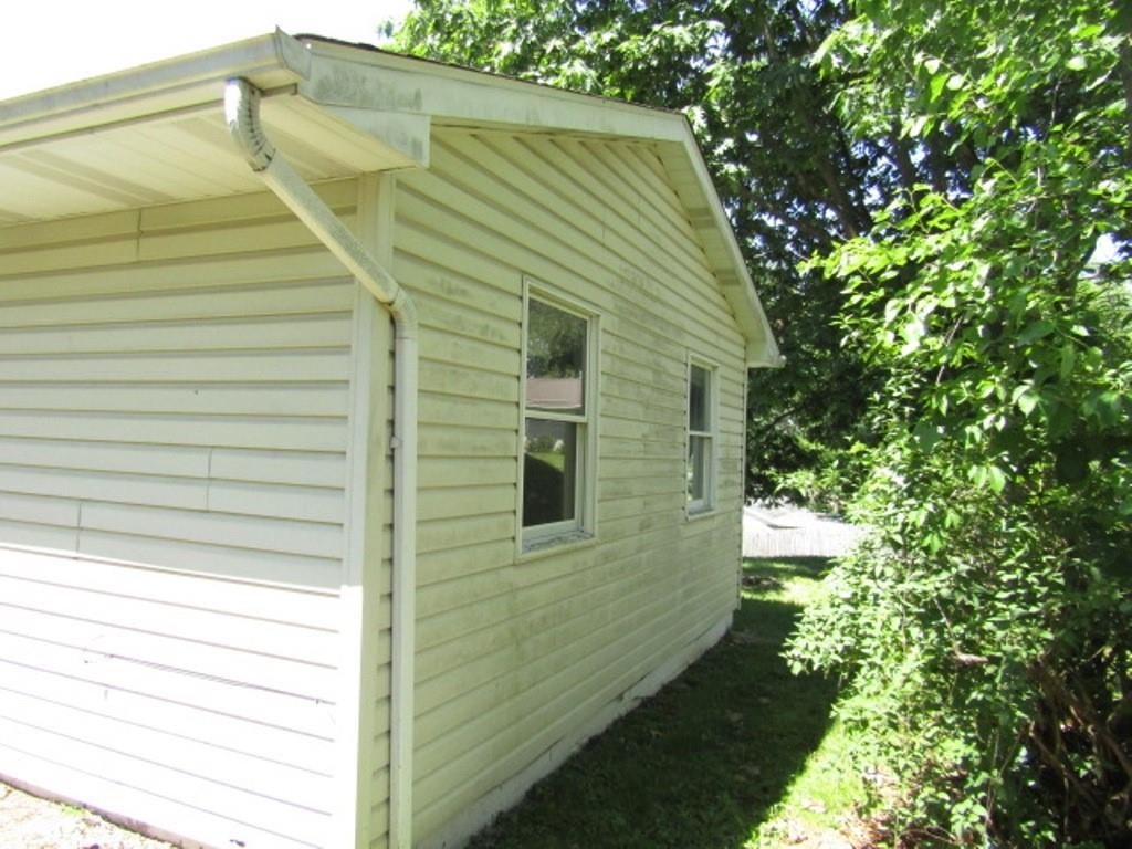 533 Ehman Avenue Baden, PA 15005 - Photo 5 of 27