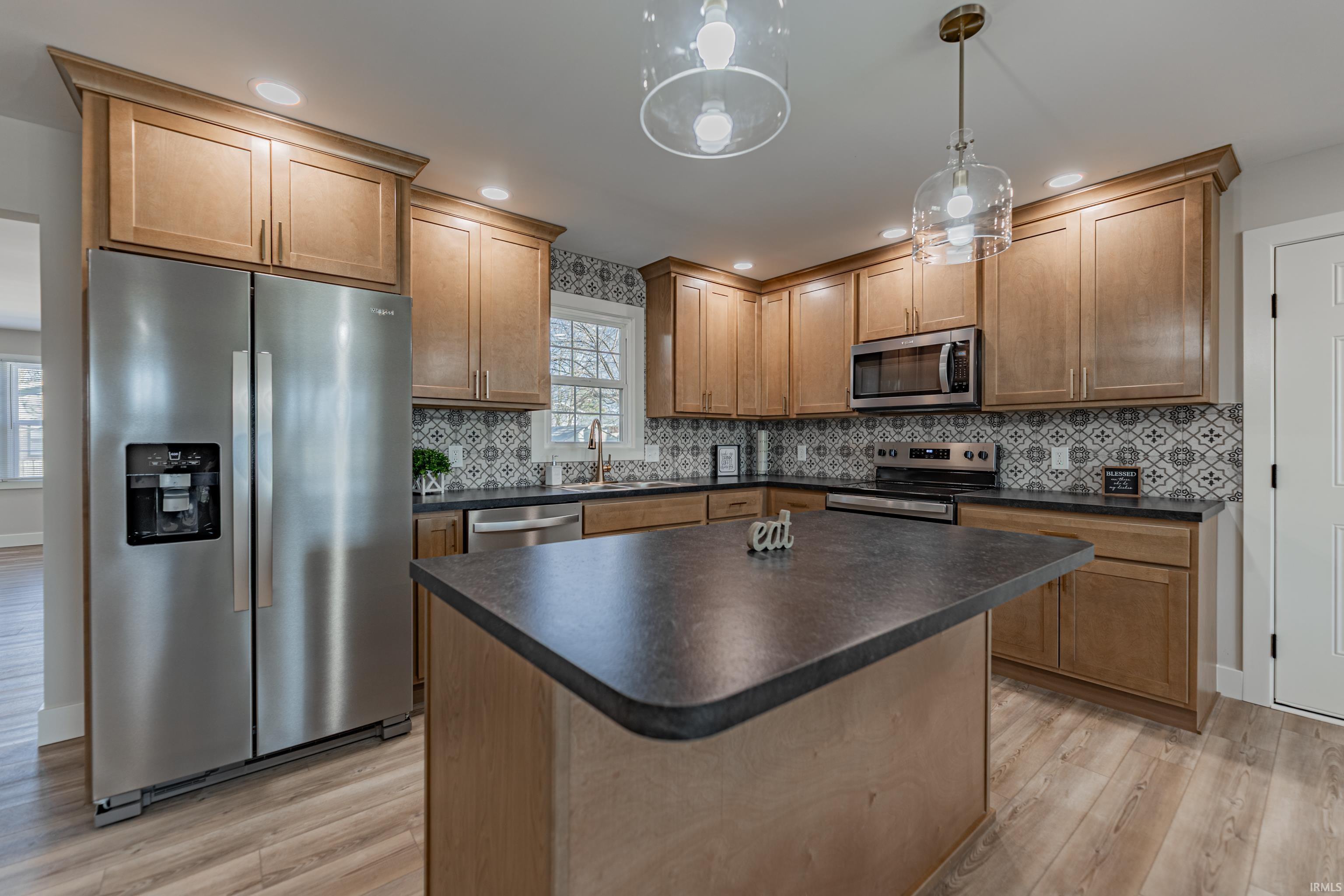 441 Lawrence Drive Mount Vernon, IN 47620 - Photo 11 of 33