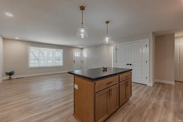 $329,900 | 441 Lawrence Drive, Mount Vernon, IN 47620