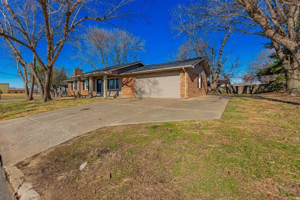 $314,900 | 441 Lawrence Drive, Mount Vernon, IN 47620