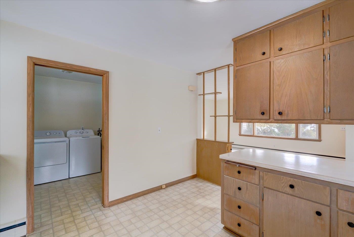 17-19 Bluebird Court Madison, WI 53711 - Photo 13 of 29