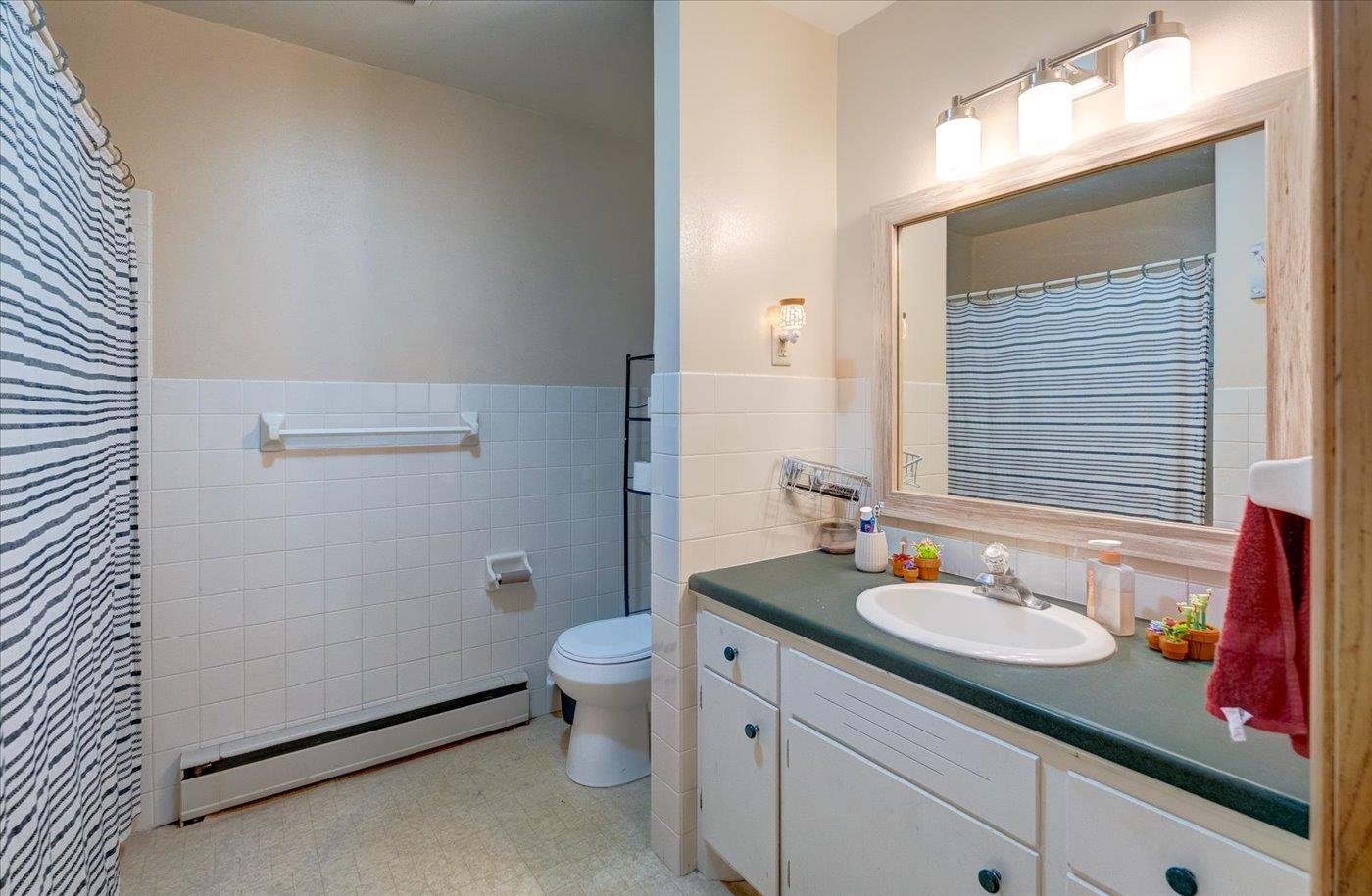 17-19 Bluebird Court Madison, WI 53711 - Photo 25 of 29