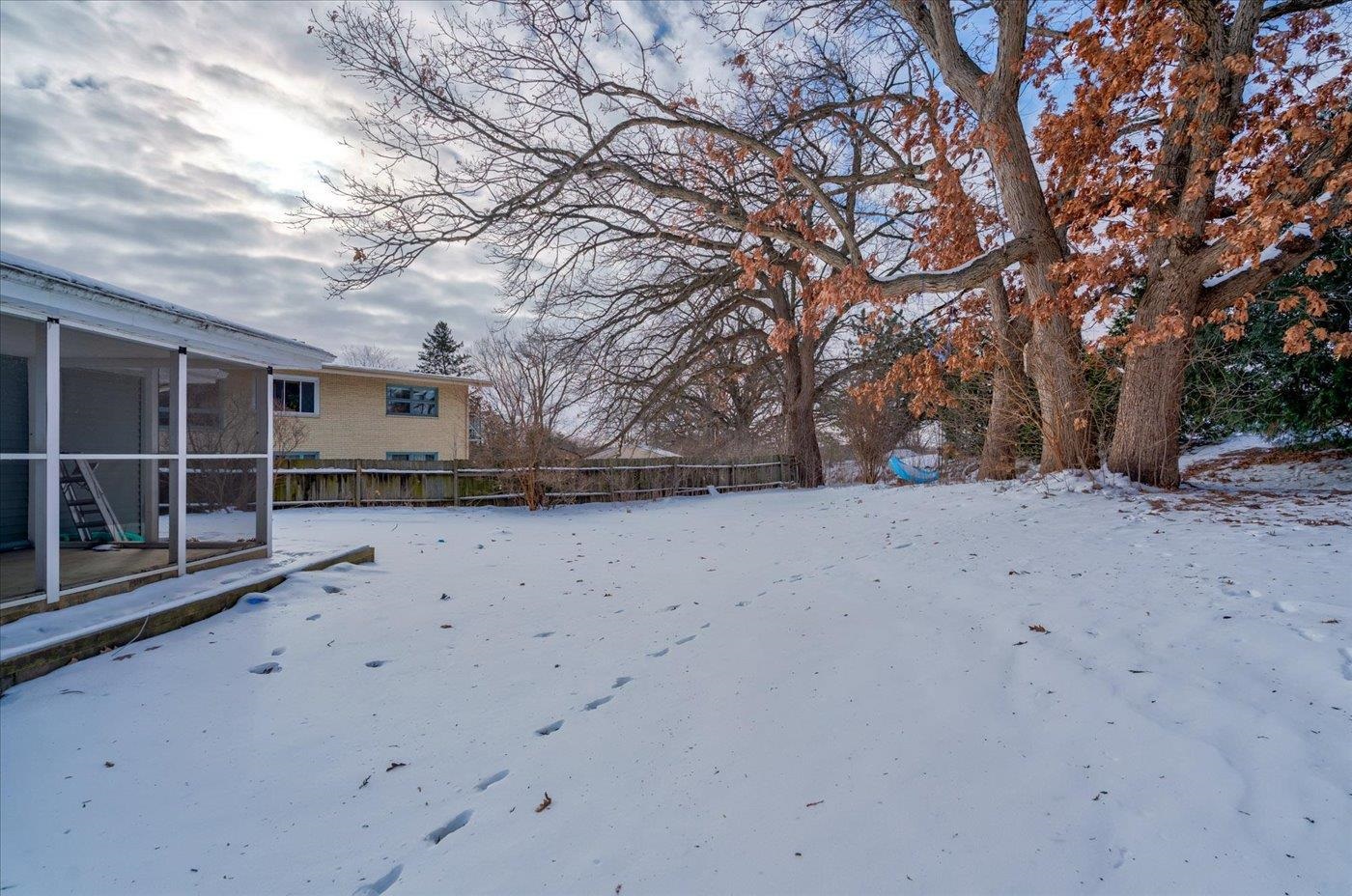 17-19 Bluebird Court Madison, WI 53711 - Photo 27 of 29