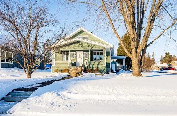 $227,000 | 903 10th Avenue, Two Harbors, MN 55616