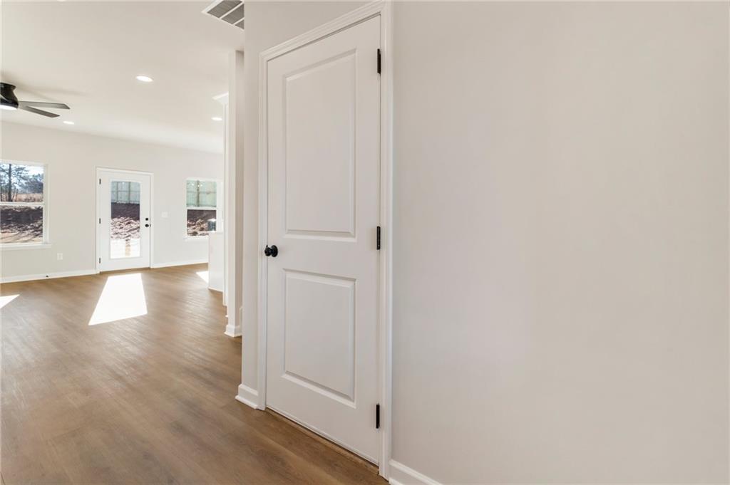 18 Wade Street Winder, GA 30680 - Photo 5 of 35