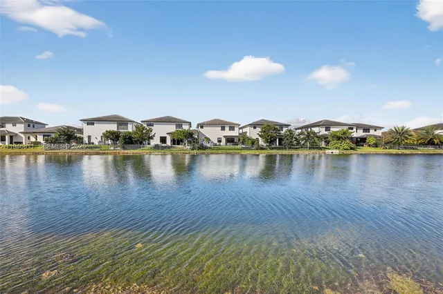 a view of empty room with a window