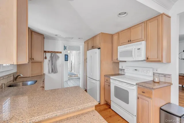 $649,000 | 12 Jomar Road, Shoreham, NY 11786