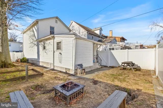 $265,000 | 111 Thompson Street, Burlington, NJ 08016