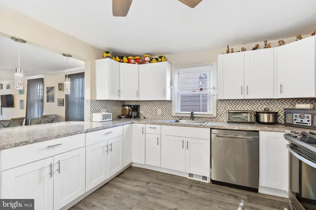 $265,000 | 111 Thompson Street, Burlington, NJ 08016