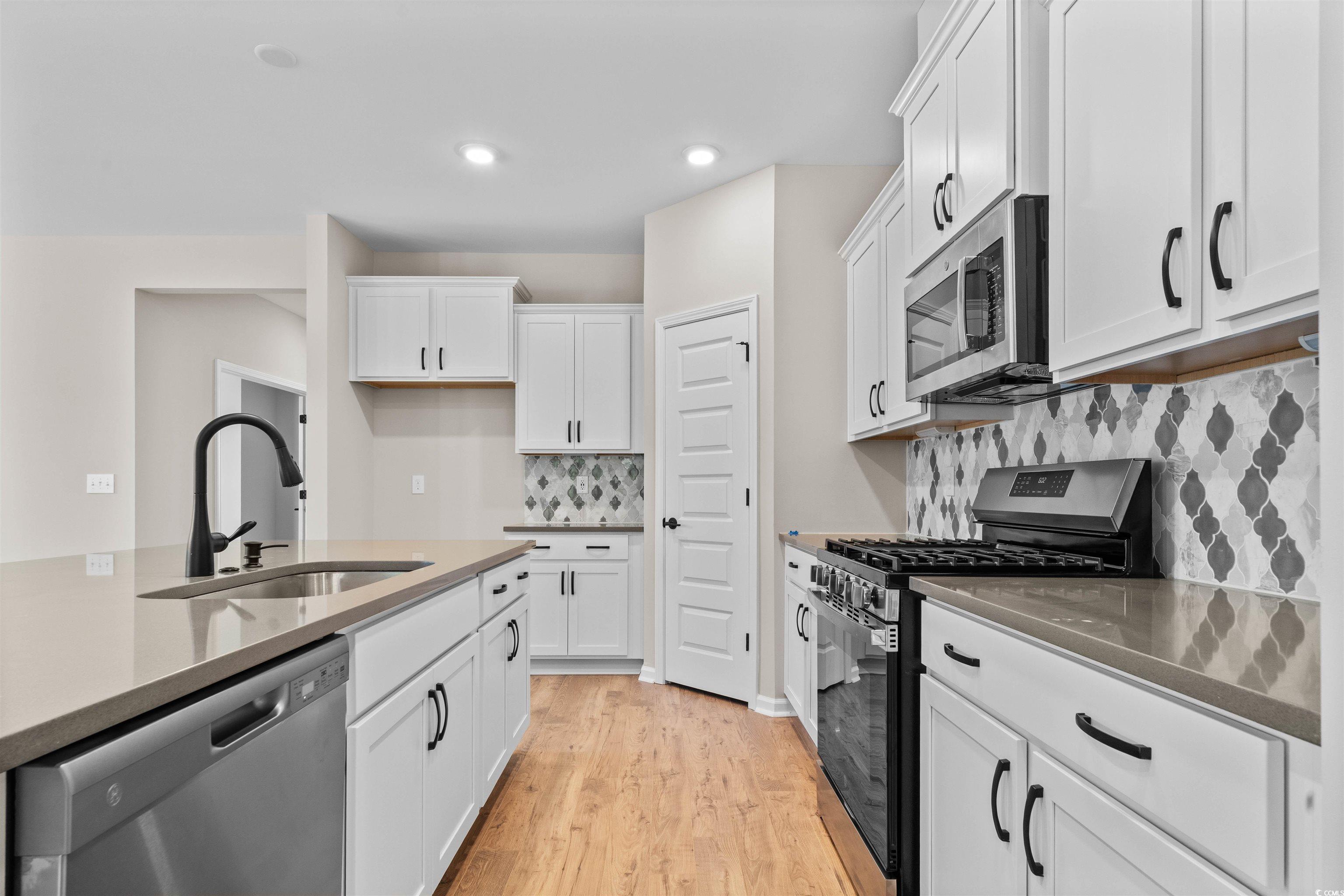 2216 Flatleaf Court Longs, SC 29568 - Photo 9 of 35