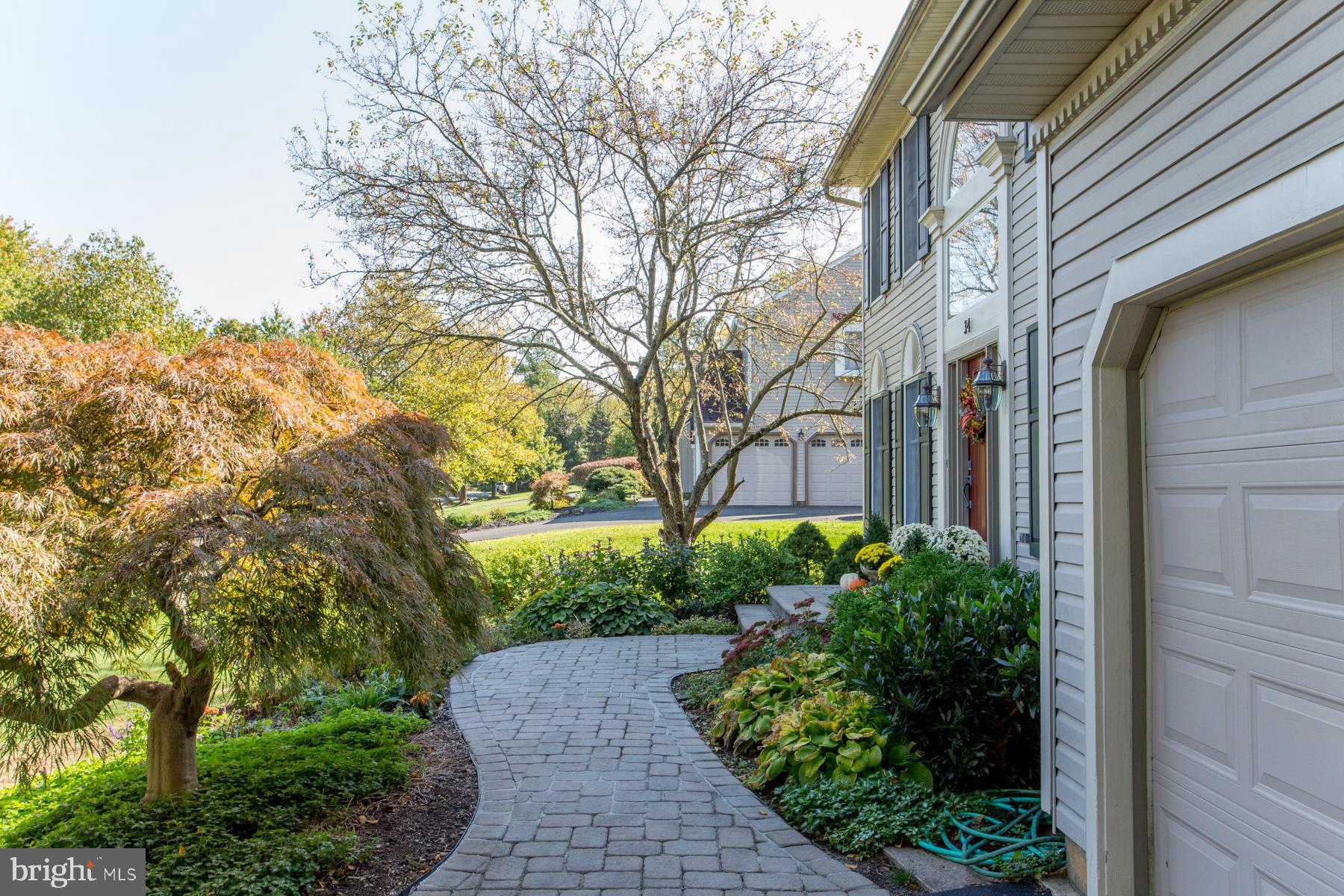 34 Douglass Road Lansdale, PA 19446 - Photo 4 of 53