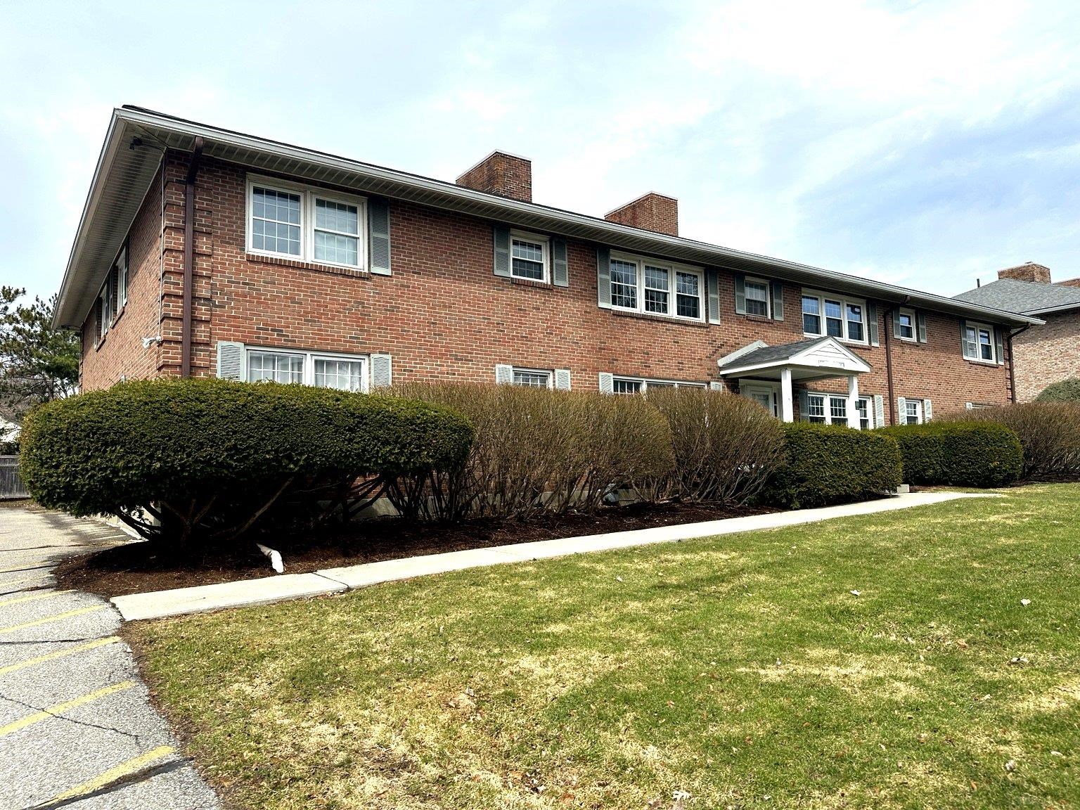 499 South Prospect Street, Unit 4 Burlington, VT 05401 - Photo 1 of 21