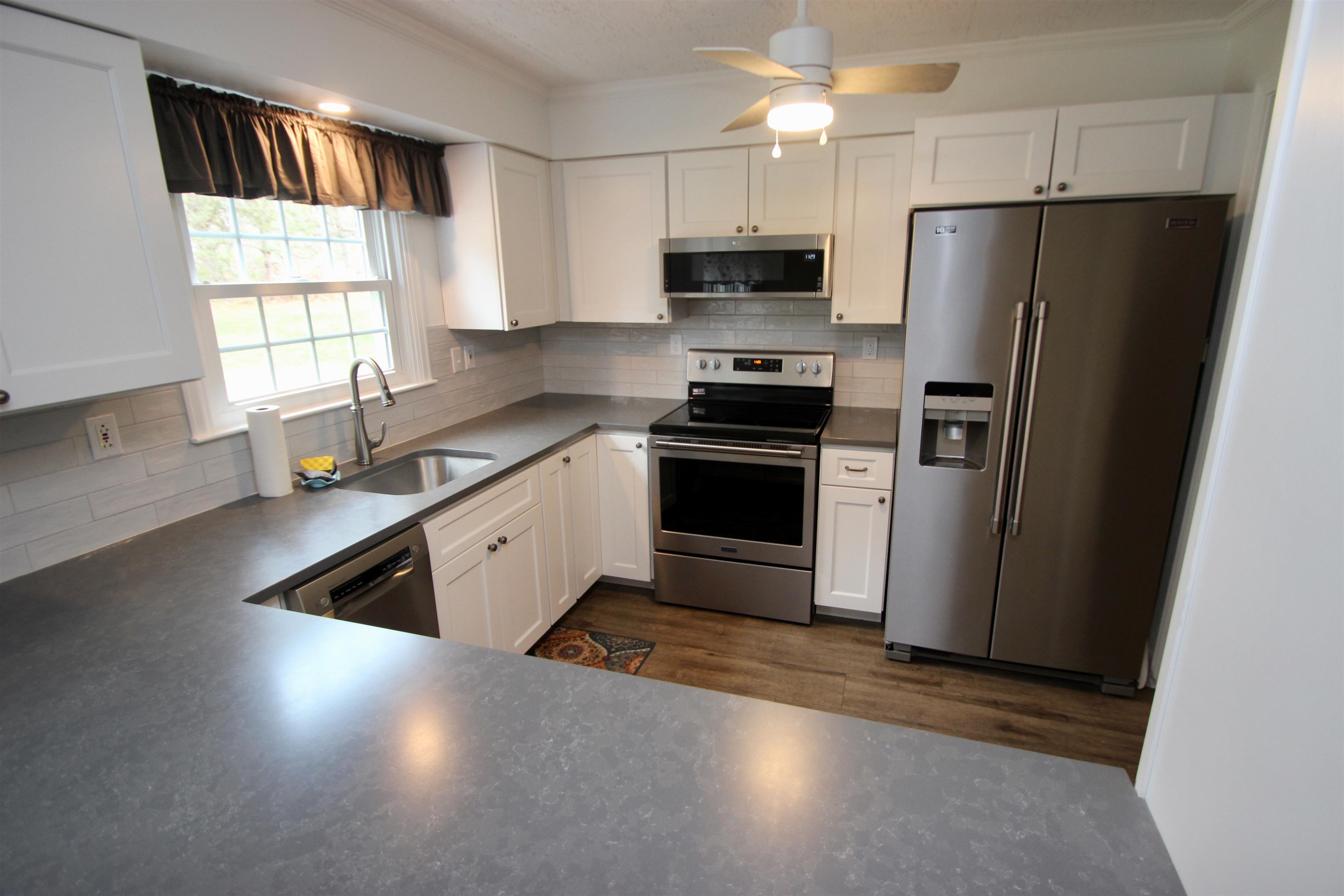 499 South Prospect Street, Unit 4 Burlington, VT 05401 - Photo 4 of 21