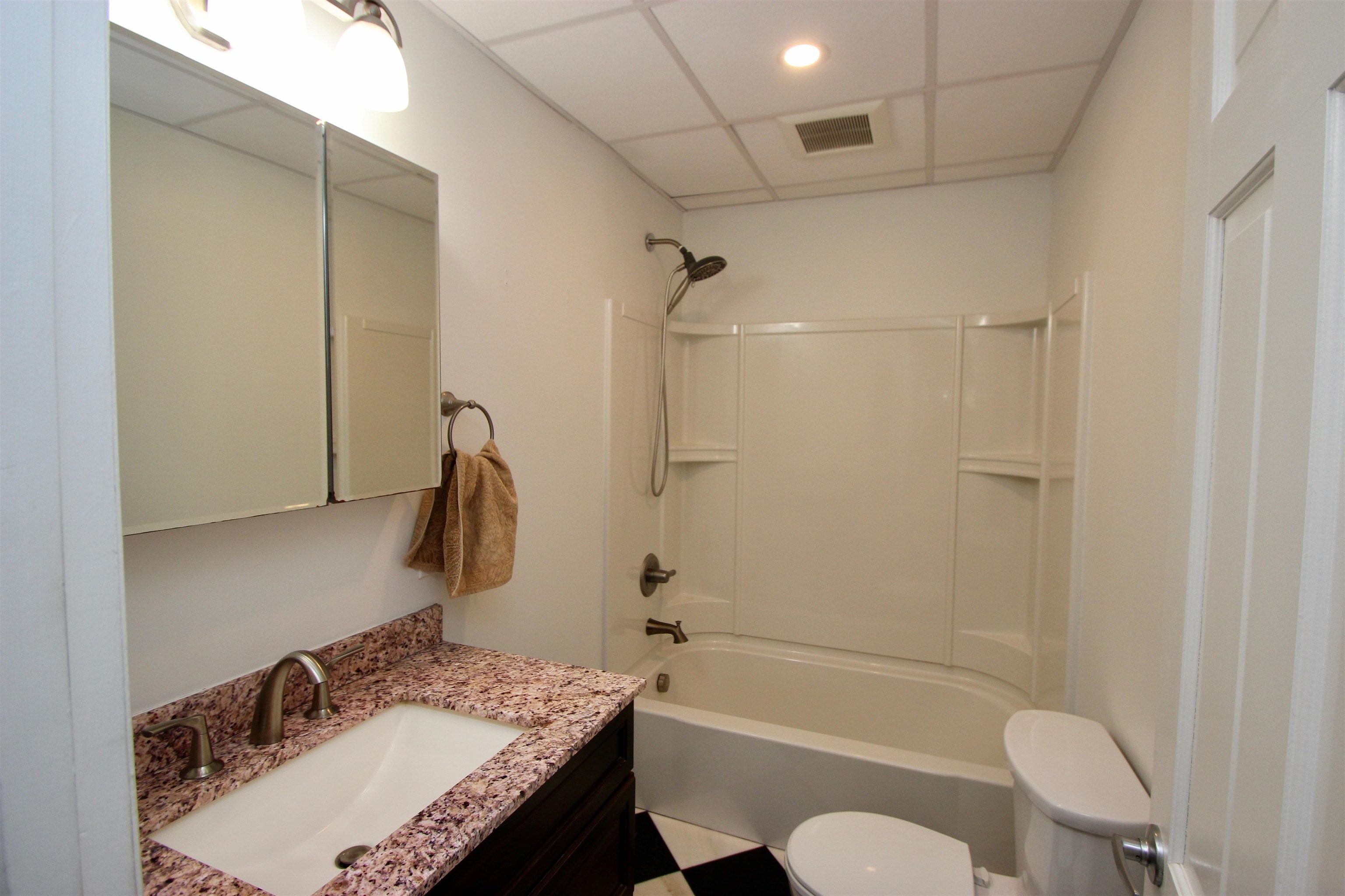 499 South Prospect Street, Unit 4 Burlington, VT 05401 - Photo 9 of 21