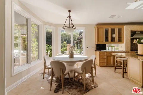 $4,295,000 | 16799 Monte Hermoso Drive, Pacific Palisades, CA 90272