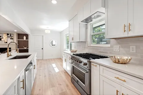 $475,000 | 5118 Breakwood Drive, Dallas, TX 75227