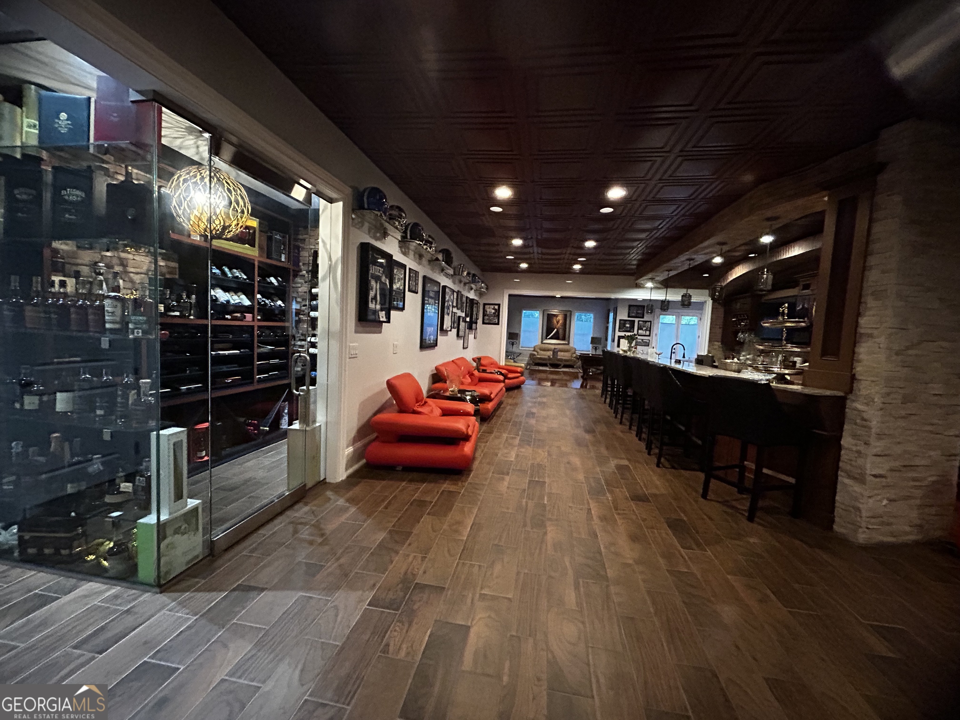 3084 Watson's Bend Milton, GA 30004 - Photo 44 of 95 STORES UPTO 250 BOTTLES