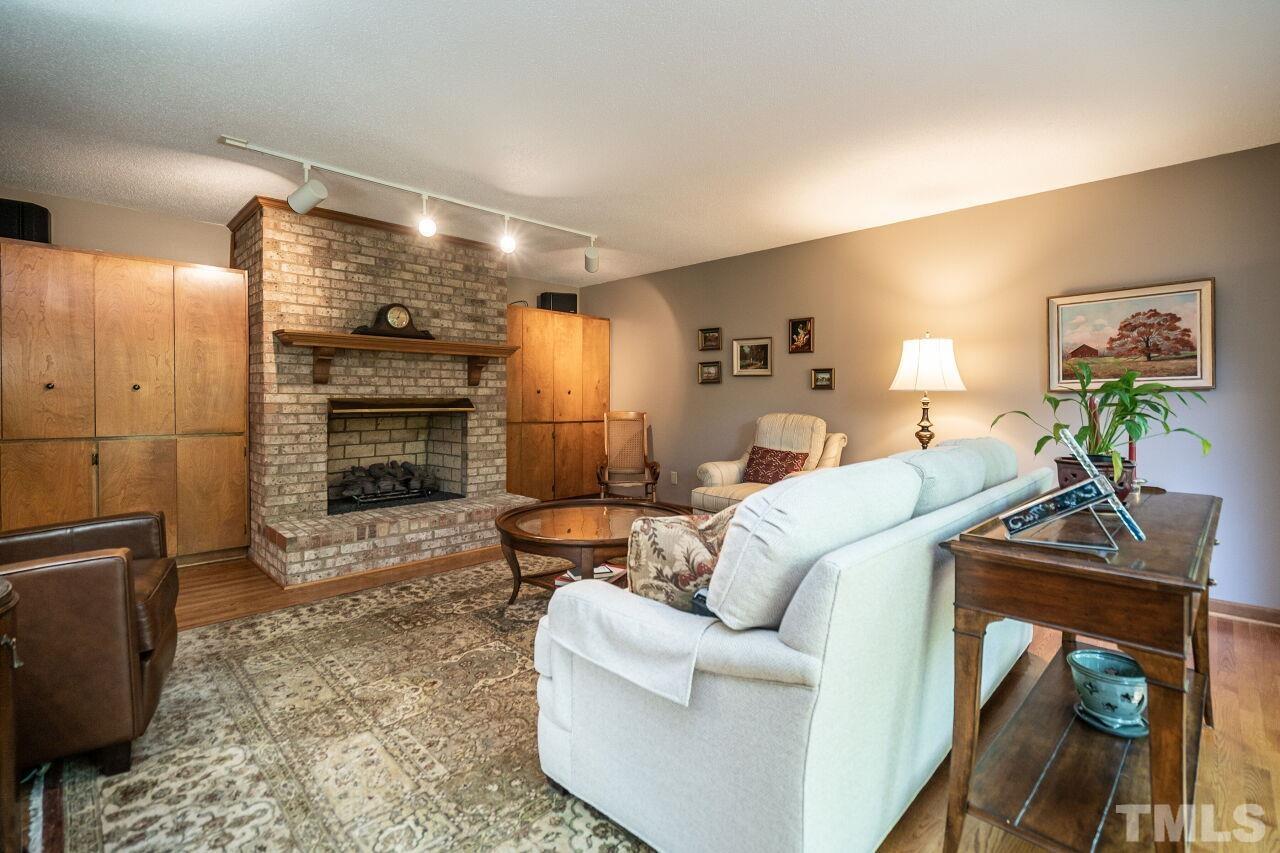 6225 Woodmark Trail Raleigh, NC 27606 - Photo 11 of 41 Gallery Image 11
