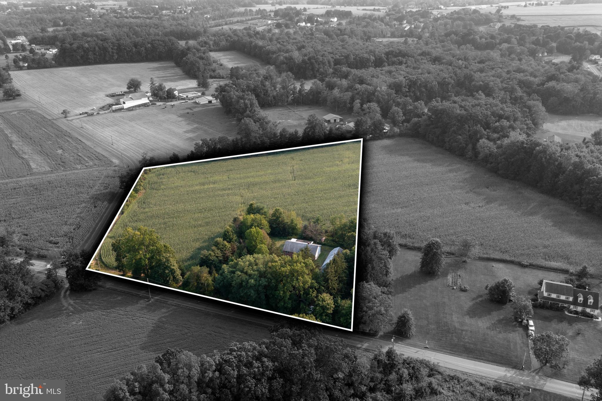 2025 Grant Road Quakertown, PA 18951 - Photo 4 of 40 Look at the size of that yard!