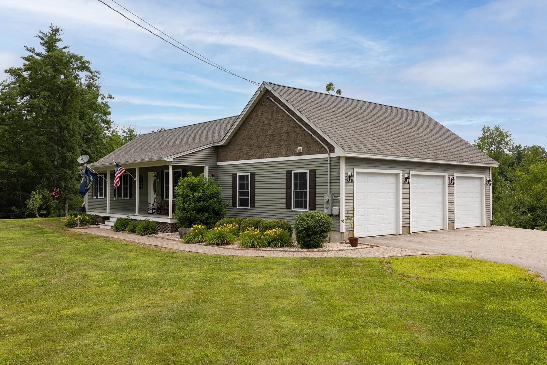117 Mountain Road Nottingham, NH 03290 - Photo 1 of 40