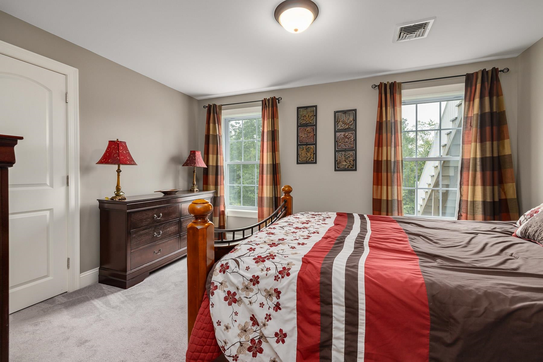 117 Mountain Road Nottingham, NH 03290 - Photo 14 of 40