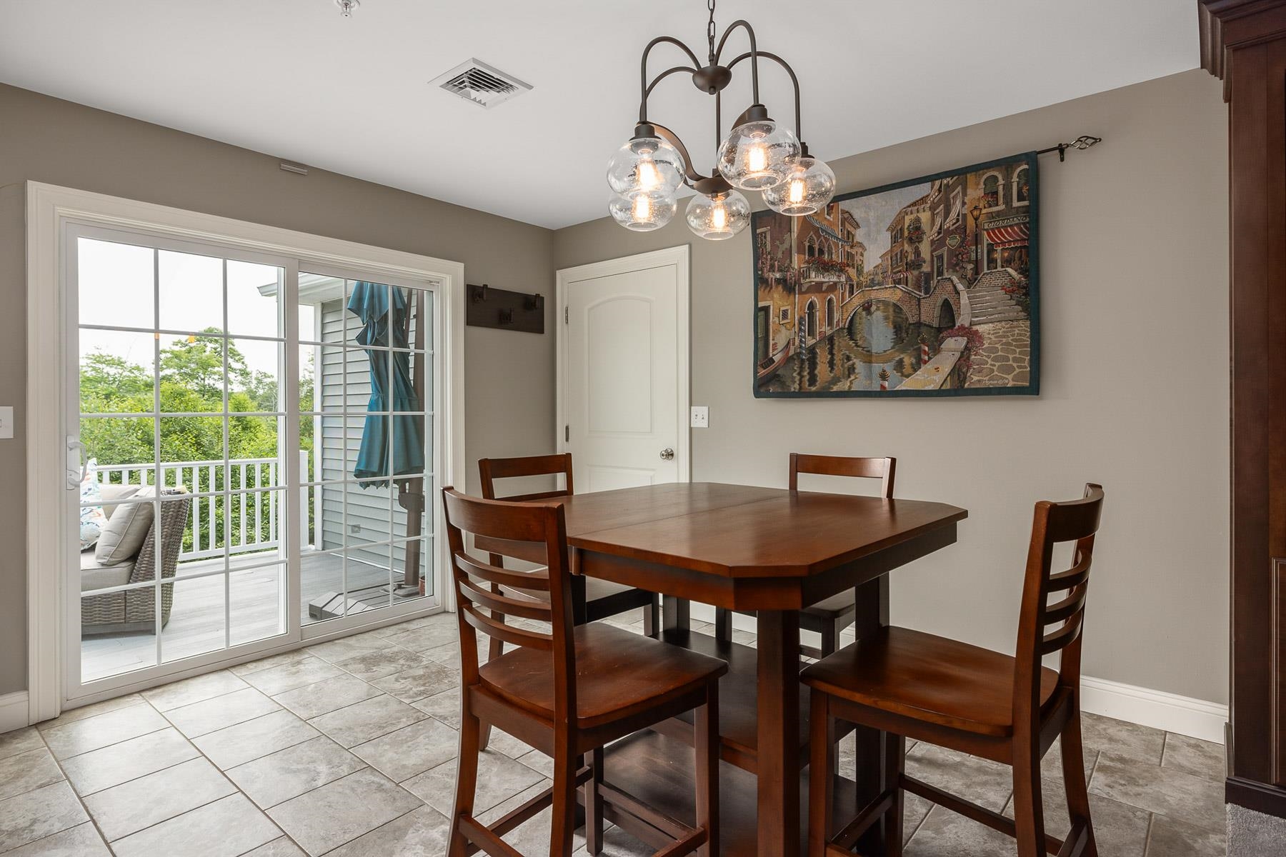 117 Mountain Road Nottingham, NH 03290 - Photo 4 of 40