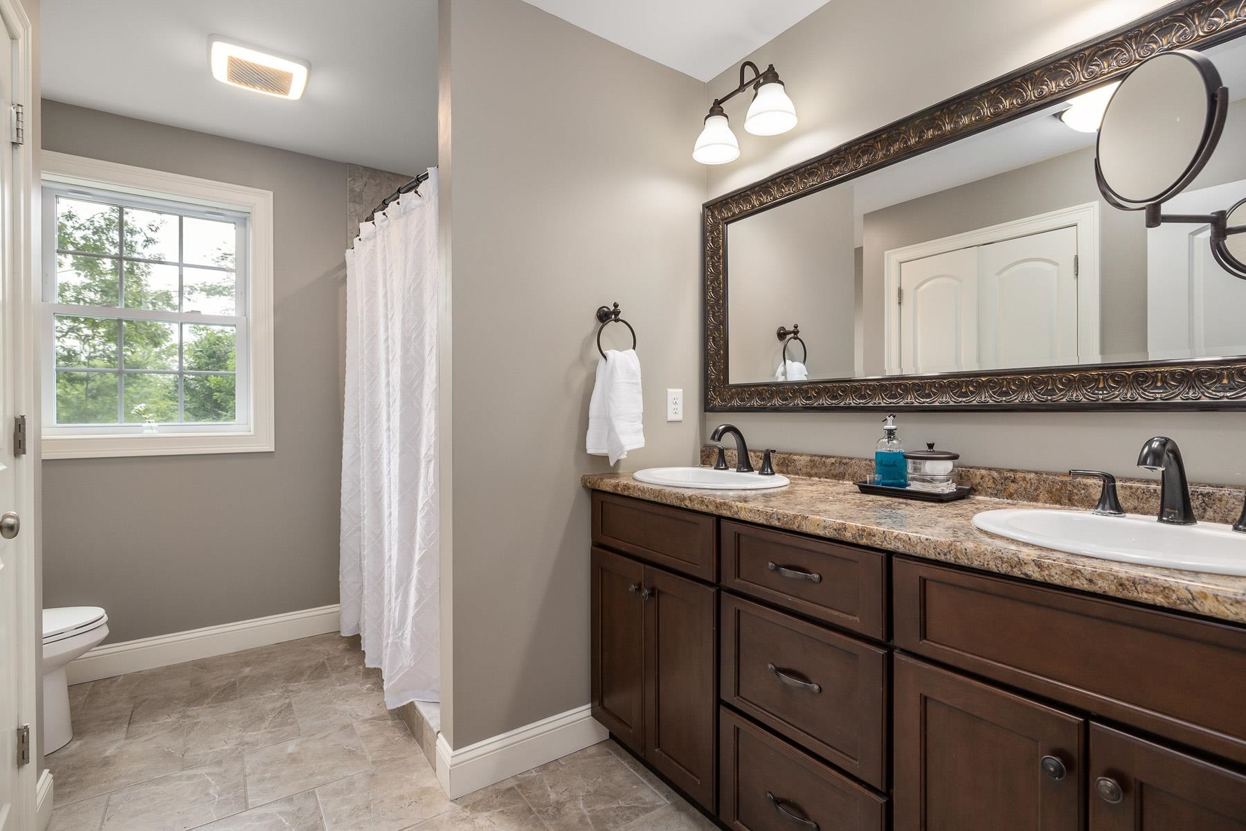 117 Mountain Road Nottingham, NH 03290 - Photo 8 of 40