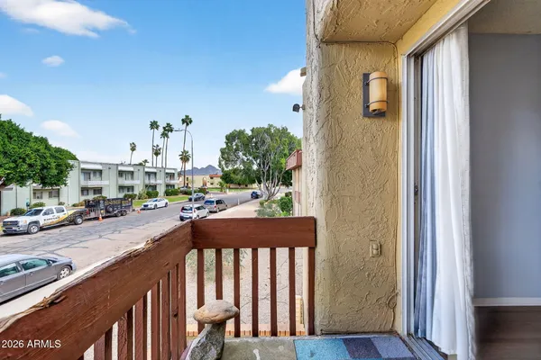 $175,000 | 1701 West Tuckey Lane, Unit 206, Phoenix, AZ 85015
