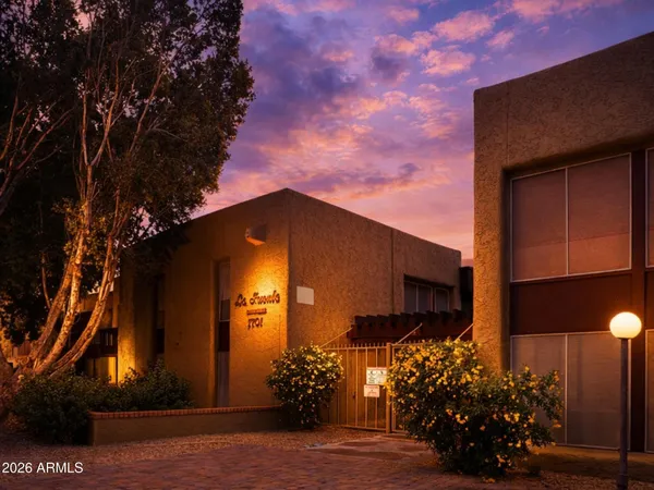 $175,000 | 1701 West Tuckey Lane, Unit 206, Phoenix, AZ 85015