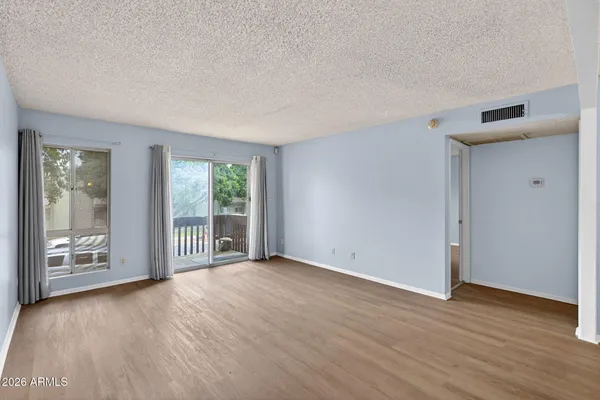 $175,000 | 1701 West Tuckey Lane, Unit 206, Phoenix, AZ 85015