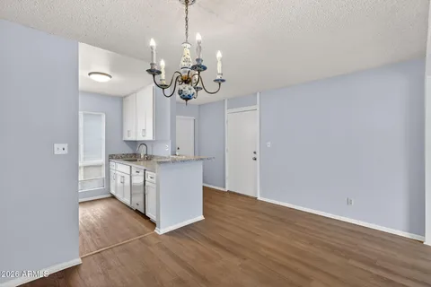$175,000 | 1701 West Tuckey Lane, Unit 206, Phoenix, AZ 85015