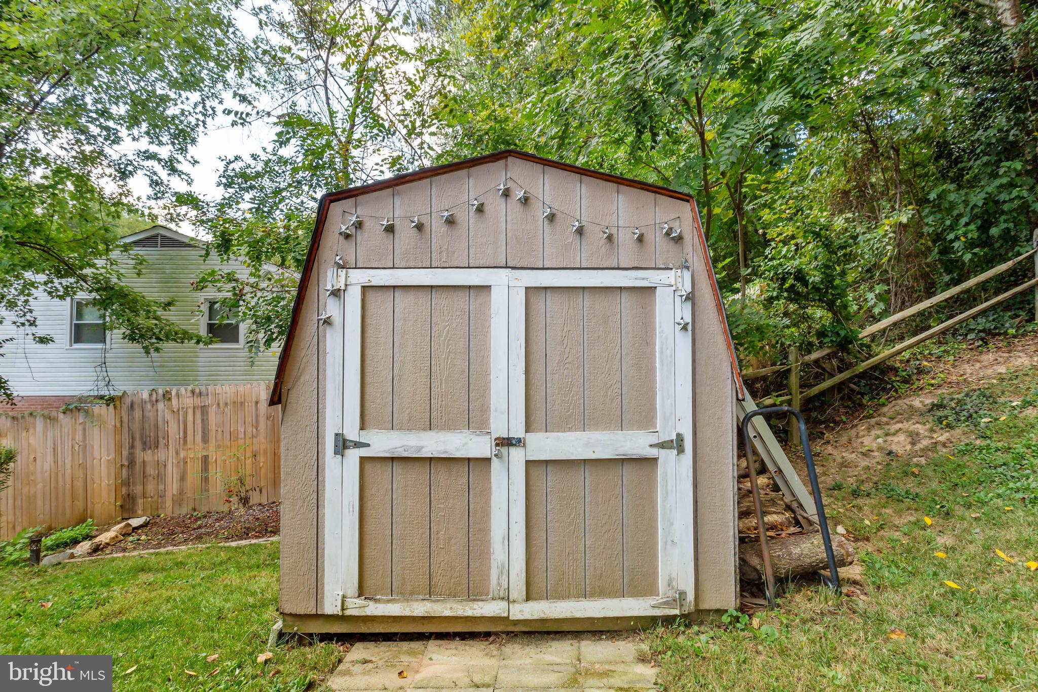 8608 Langport Drive Springfield, VA 22152 - Photo 21 of 25