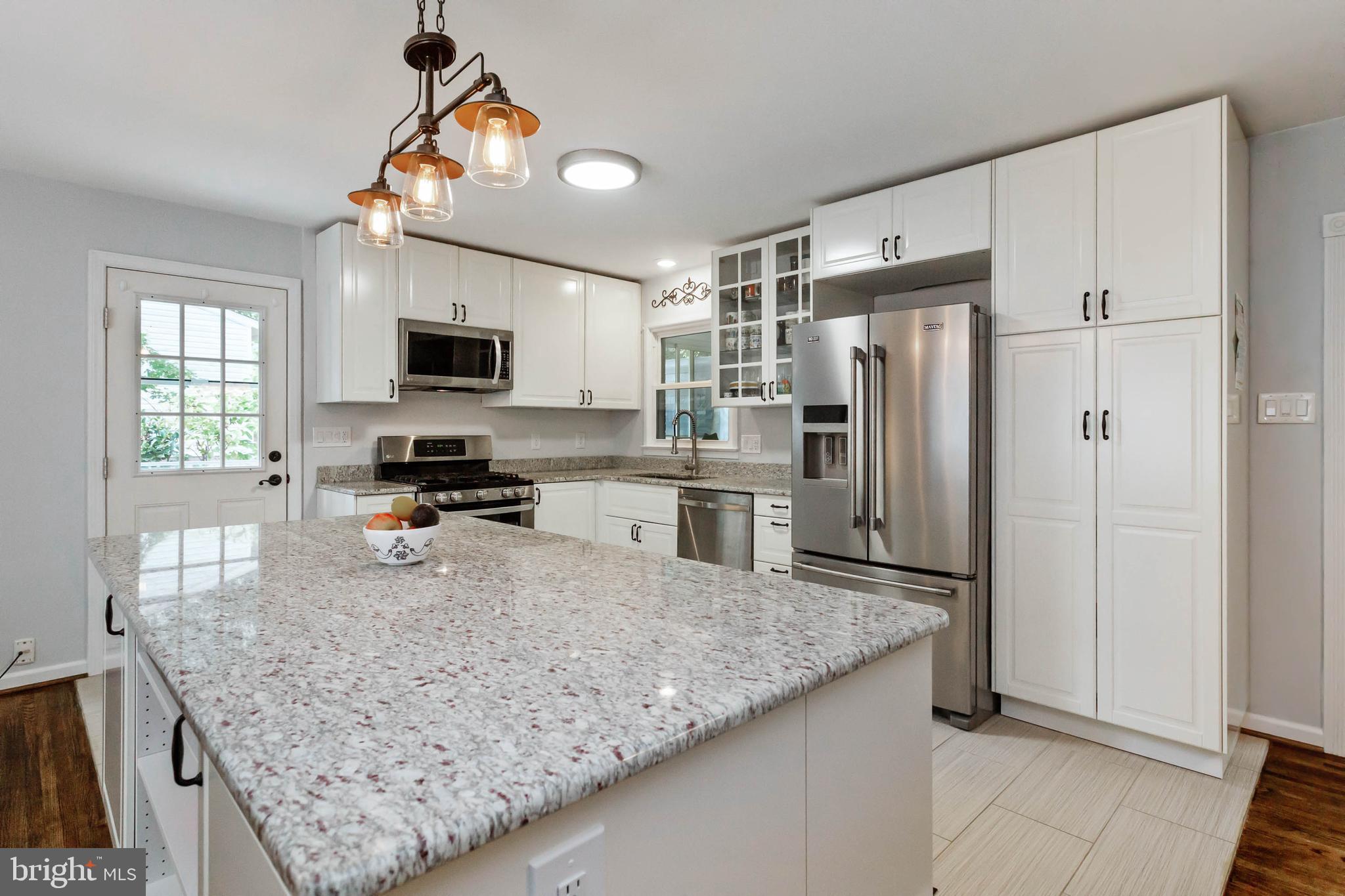 8608 Langport Drive Springfield, VA 22152 - Photo 4 of 25