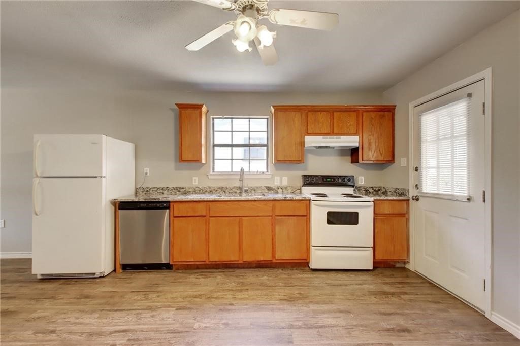 200 Hall Street, Unit B Elgin, TX 78621 - Photo 4 of 8