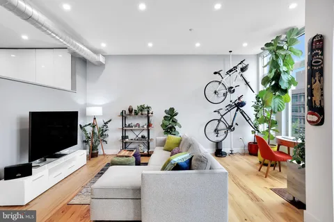 $515,000 | 1390 V Street Northwest, Unit 403, Washington, DC 20009