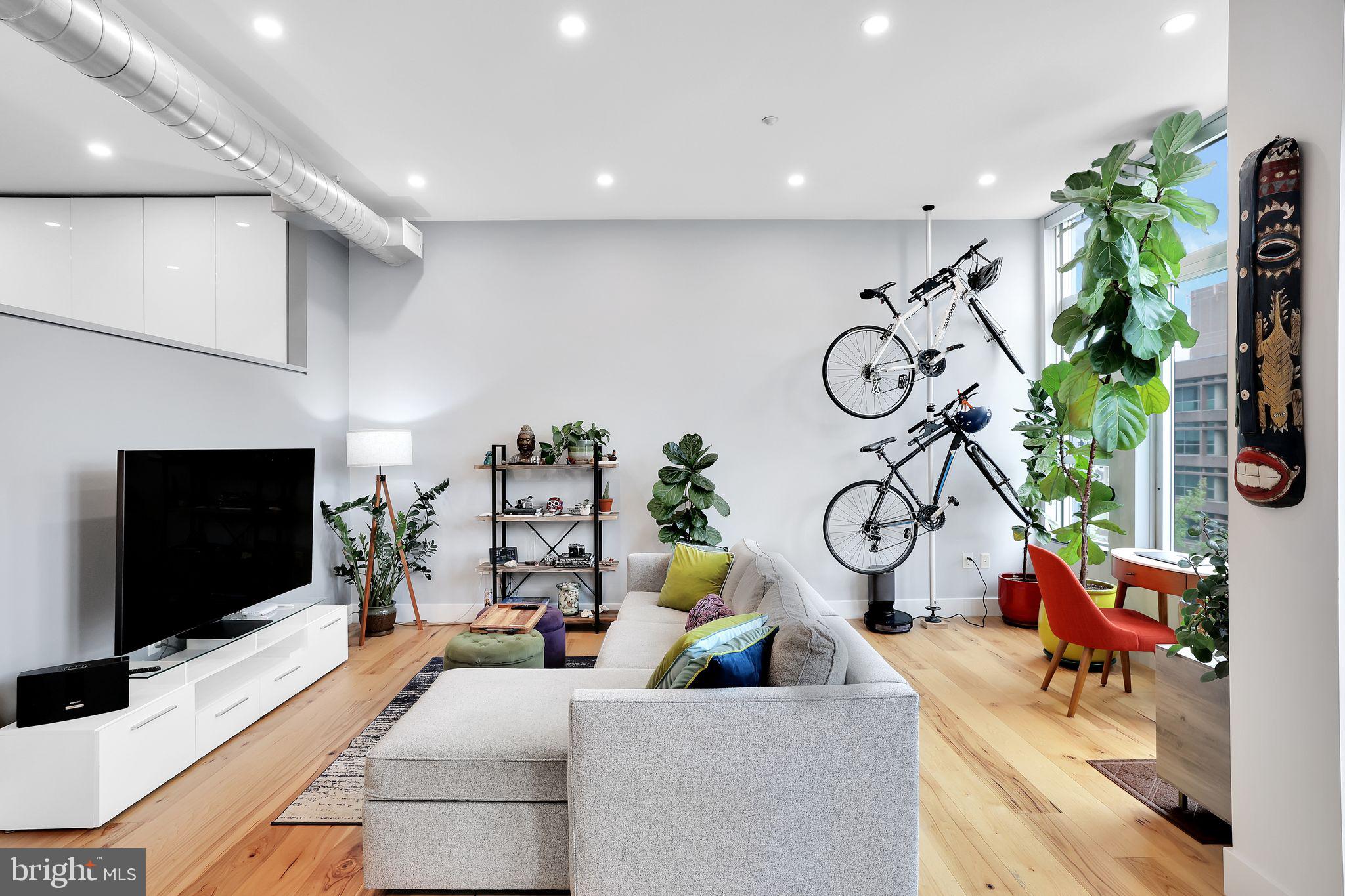 1390 V Street Northwest, Unit 403 Washington, DC 20009 - Photo 11 of 33