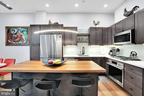 $515,000 | 1390 V Street Northwest, Unit 403, Washington, DC 20009