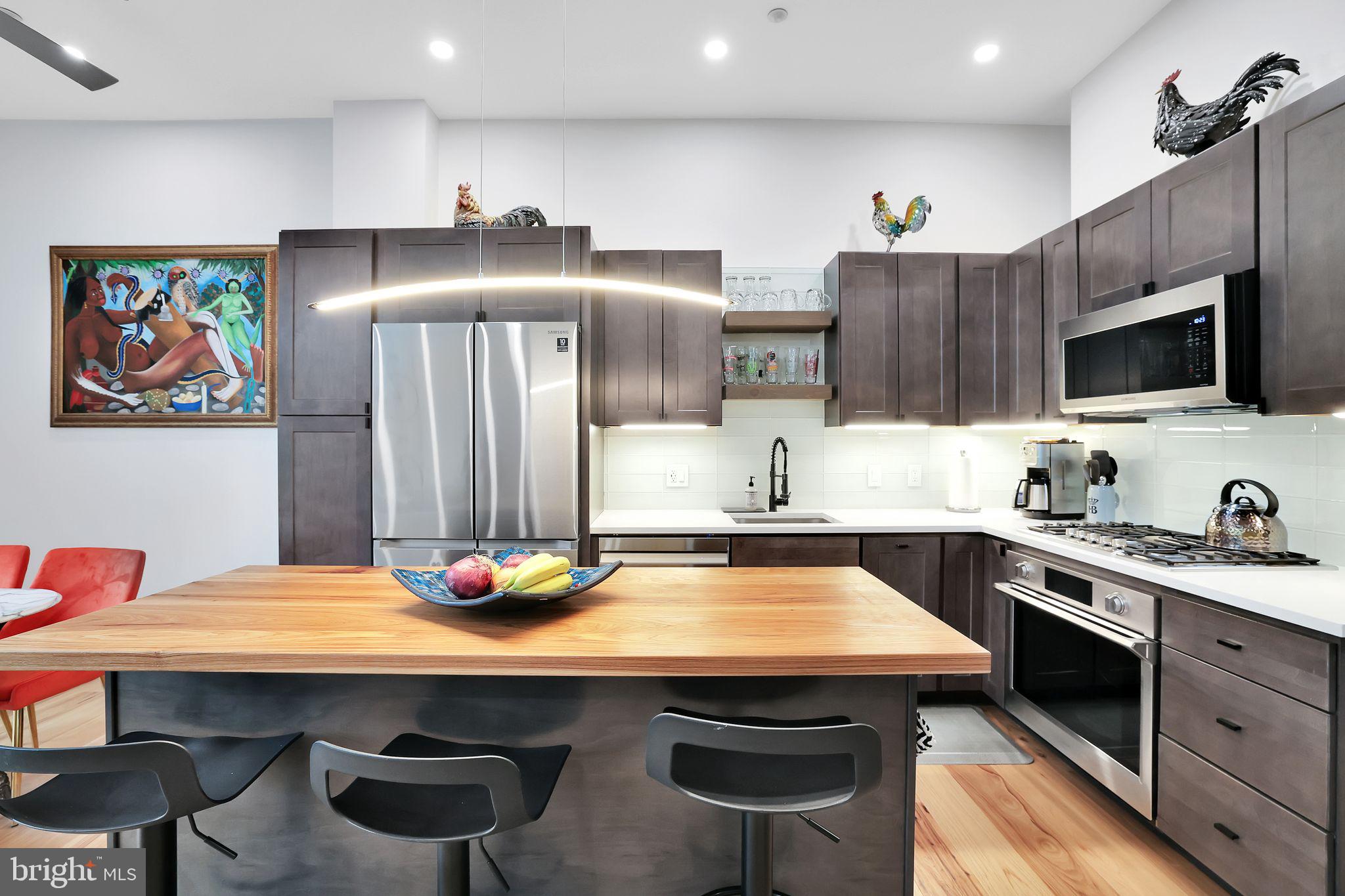 1390 V Street Northwest, Unit 403 Washington, DC 20009 - Photo 17 of 33