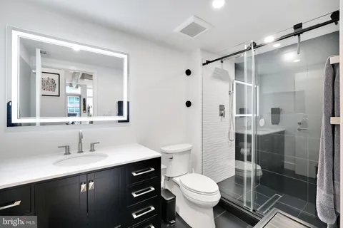 $515,000 | 1390 V Street Northwest, Unit 403, Washington, DC 20009