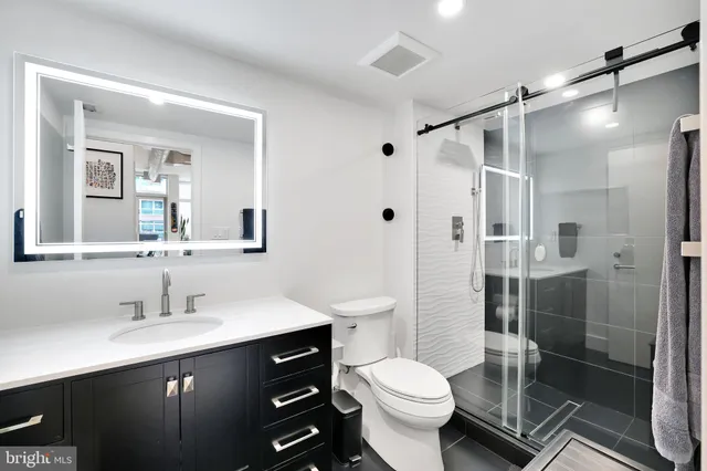 $515,000 | 1390 V Street Northwest, Unit 403, Washington, DC 20009