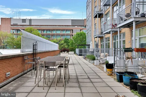 $515,000 | 1390 V Street Northwest, Unit 403, Washington, DC 20009