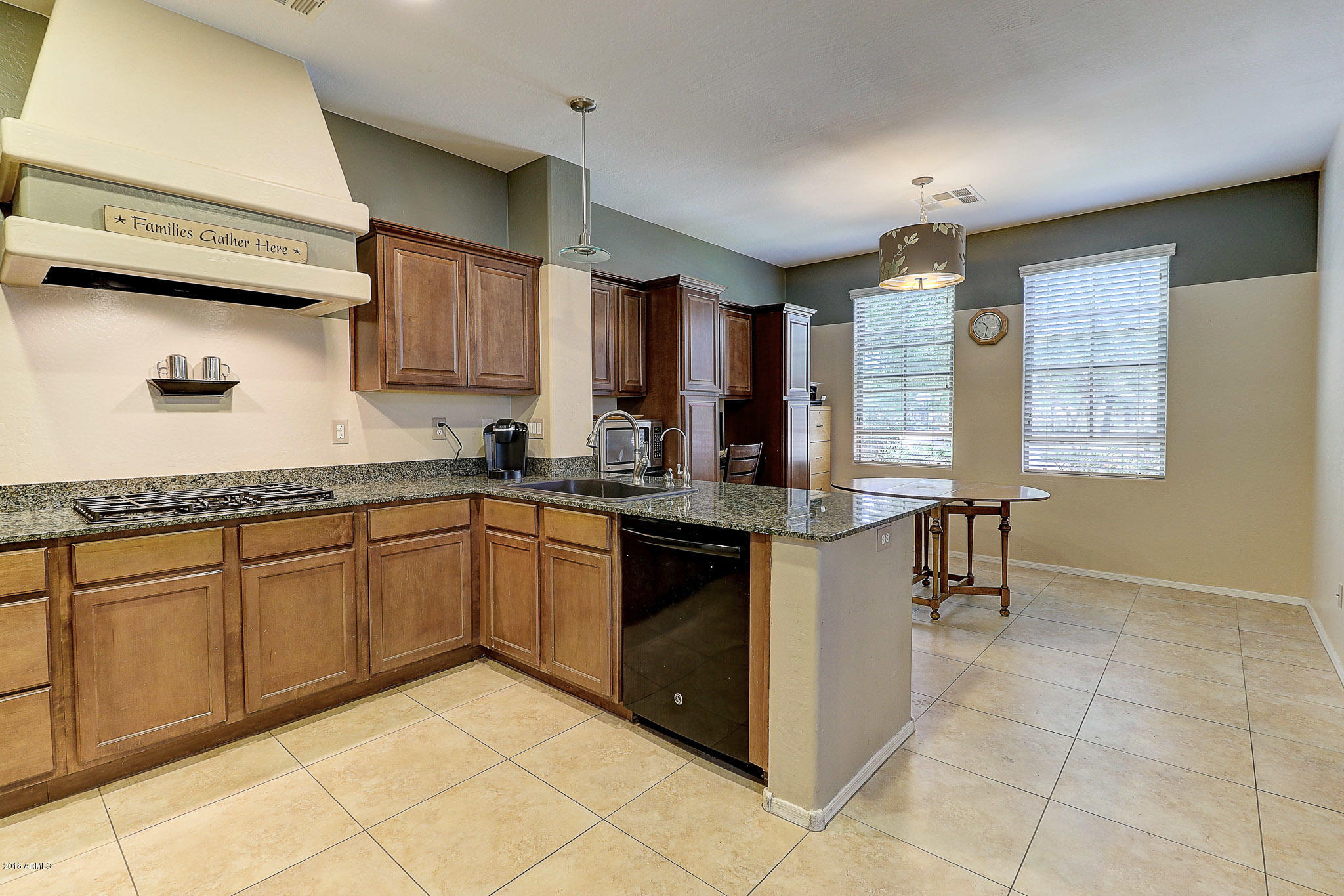 2799 East Del Rio Street Gilbert, AZ 85295 - Photo 16 of 55 Kitchen 3