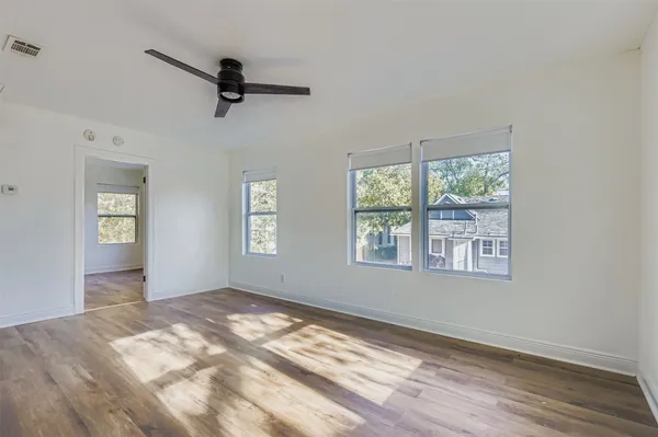 $1,400 | 1013 East 3rd Street, Unit B, Austin, TX 78702