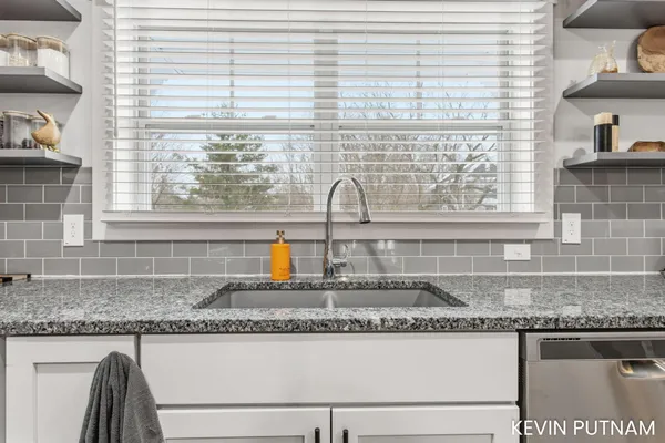 $749,000 | 160 Keewatin Way, Unit D/9, Douglas, MI 49406