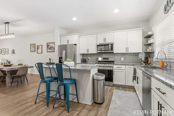 $749,000 | 160 Keewatin Way, Unit D/9, Douglas, MI 49406