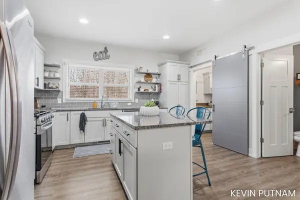 $749,000 | 160 Keewatin Way, Unit D/9, Douglas, MI 49406