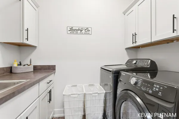 $749,000 | 160 Keewatin Way, Unit D/9, Douglas, MI 49406