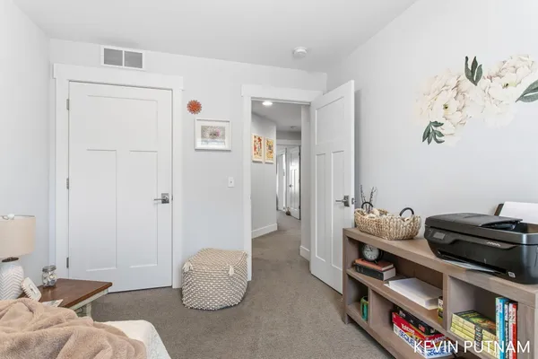$749,000 | 160 Keewatin Way, Unit D/9, Douglas, MI 49406